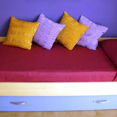 艾利莫妮住宿加早餐旅馆 *